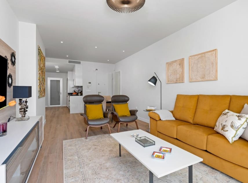 2 soveværelse Penthouse til salg i Villamartin med swimmingpool - € 425.000 (Ref: 9111349)