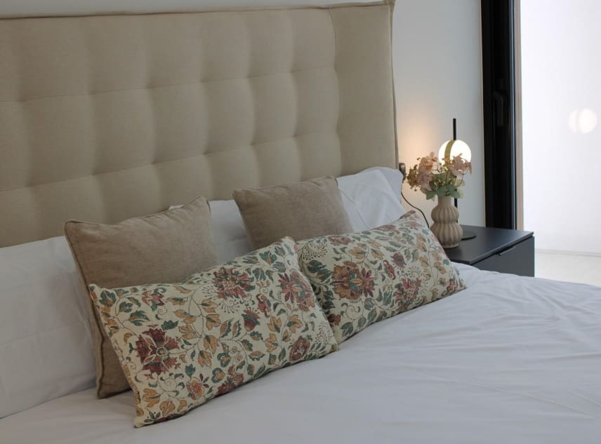 Chalet de 3 habitaciones en Torre de la Horadada en venta con piscina - 599.900 € (Ref: 9111367)