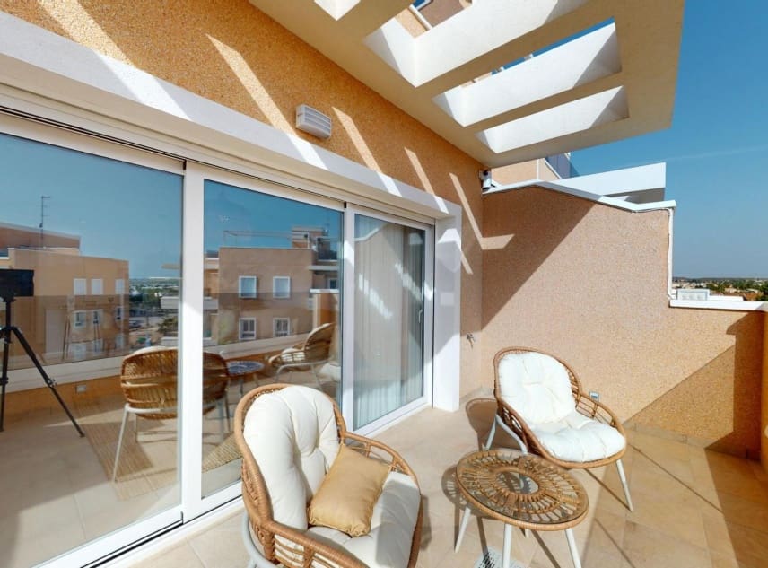 3 bedroom Bungalow for sale in Pilar de la Horadada with pool - € 289,900 (Ref: 9111407)