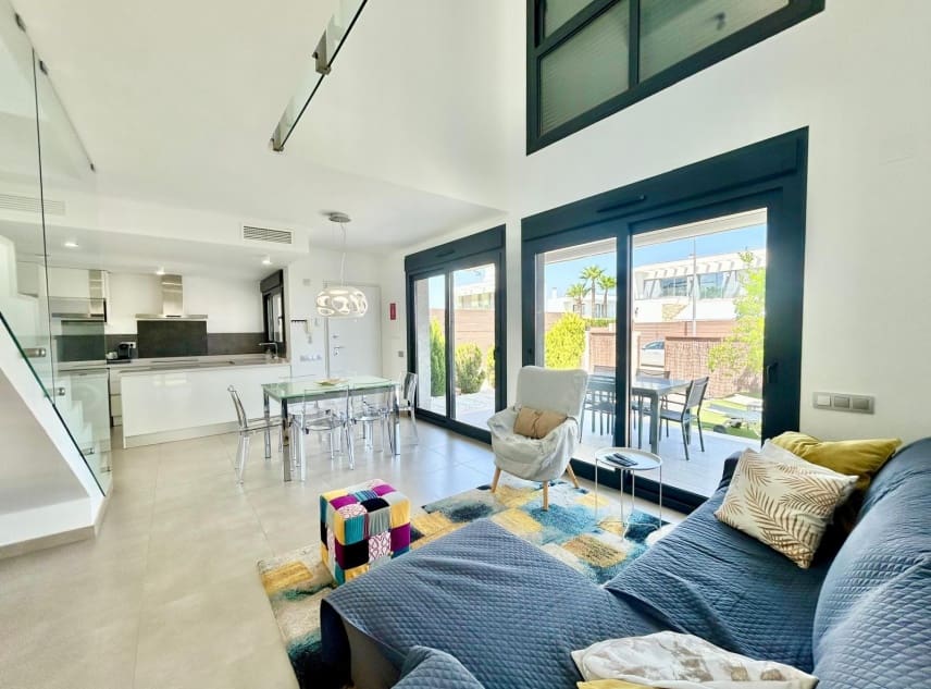 3 bedroom Villa for sale in Vistabella with pool garage - € 350,000 (Ref: 9126289)