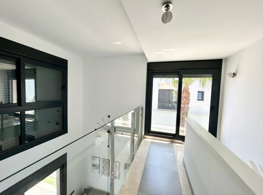 3 bedroom Villa for sale in Vistabella with pool garage - € 350,000 (Ref: 9126289)