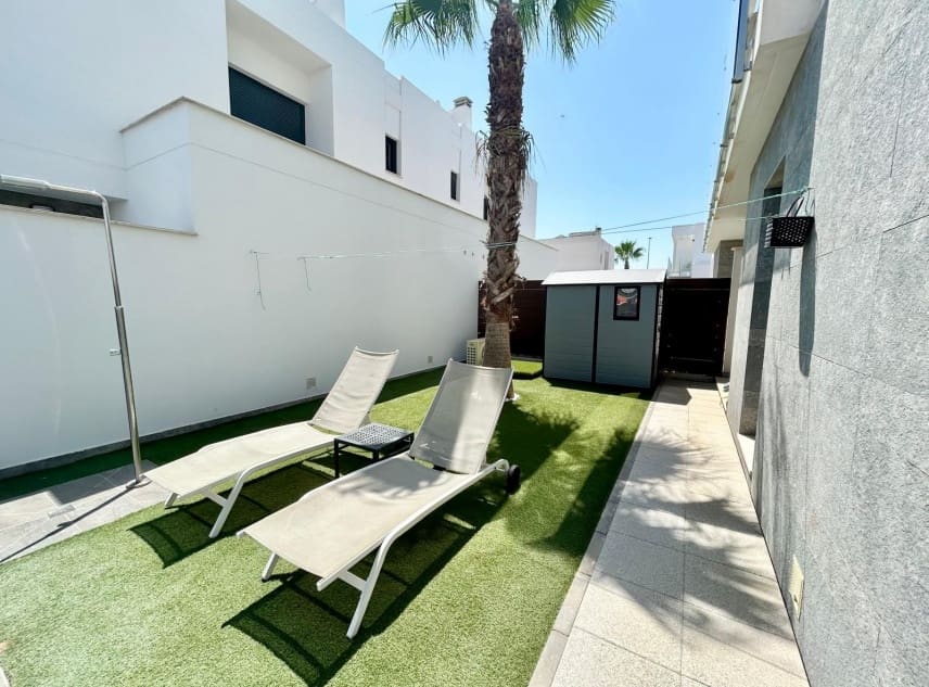 3 bedroom Villa for sale in Vistabella with pool garage - € 350,000 (Ref: 9126289)