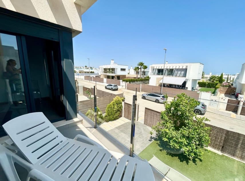 3 bedroom Villa for sale in Vistabella with pool garage - € 350,000 (Ref: 9126289)