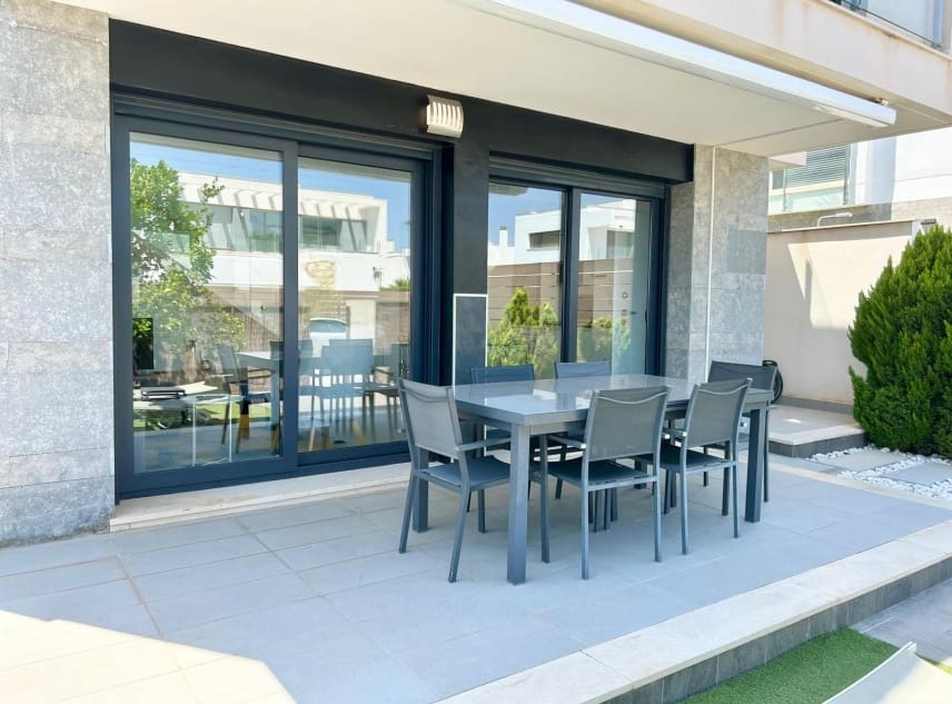 3 bedroom Villa for sale in Vistabella with pool garage - € 350,000 (Ref: 9126289)