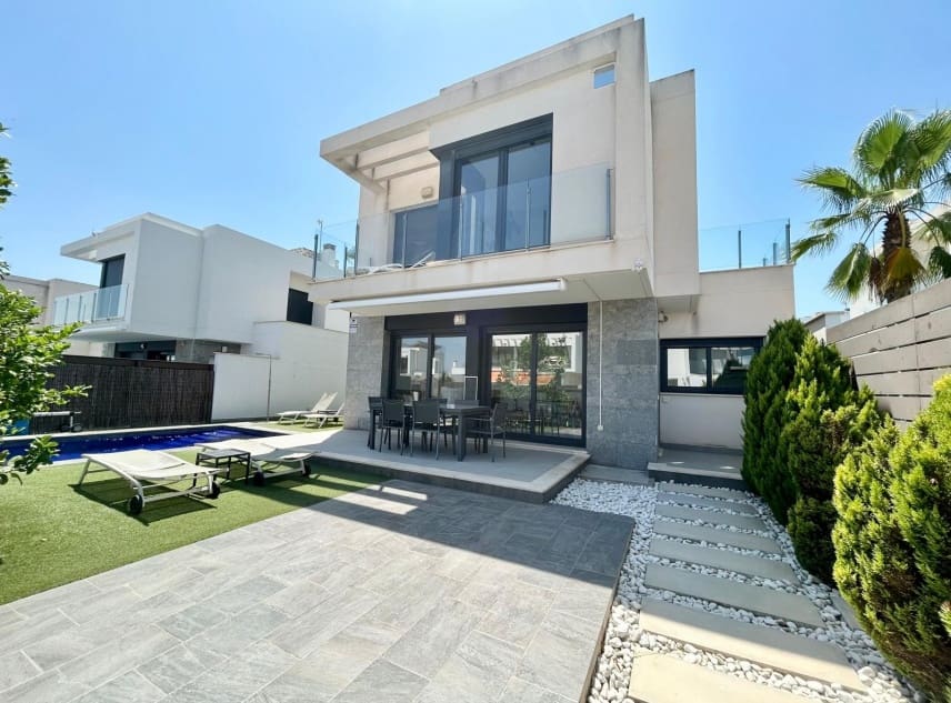 3 bedroom Villa for sale in Vistabella with pool garage - € 350,000 (Ref: 9126289)