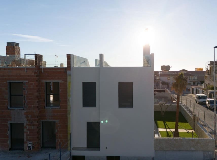 3 bedroom Bungalow for sale in Pilar de la Horadada with pool - € 340,000 (Ref: 9150476)