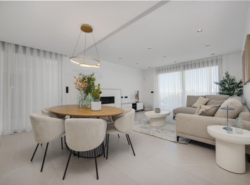 3 slaapkamer Villa te koop in Torrevieja met zwembad - € 595.000 (Ref: 9150477)