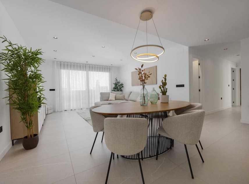 3 slaapkamer Villa te koop in Torrevieja met zwembad - € 595.000 (Ref: 9150477)