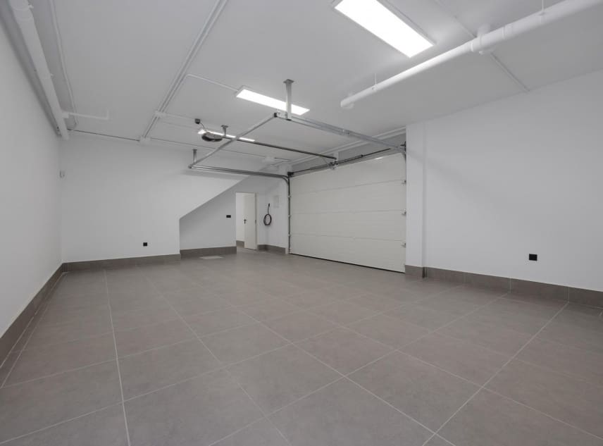 3 slaapkamer Villa te koop in Torrevieja met zwembad - € 595.000 (Ref: 9150477)