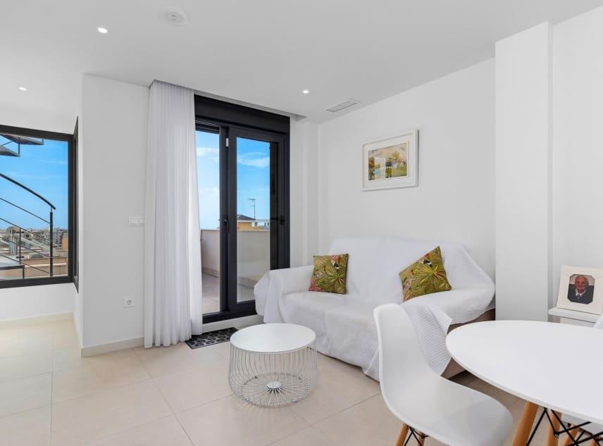 4 soveværelse Villa til salg i Guardamar del Segura med swimmingpool - € 507.050 (Ref: 9150486)