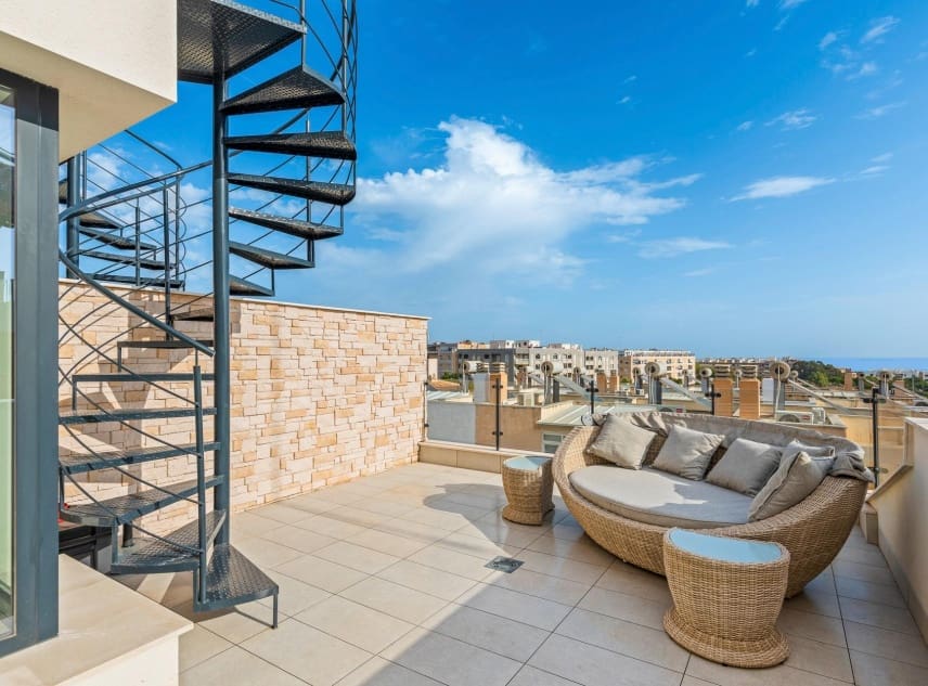 4 soveværelse Villa til salg i Guardamar del Segura med swimmingpool - € 507.050 (Ref: 9150486)