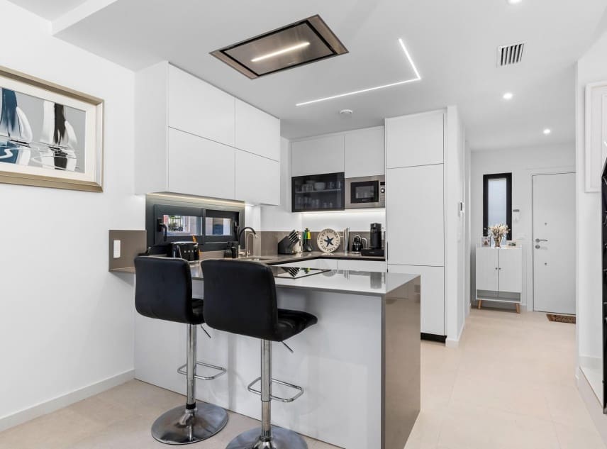 4 soveværelse Villa til salg i Guardamar del Segura med swimmingpool - € 507.050 (Ref: 9150486)