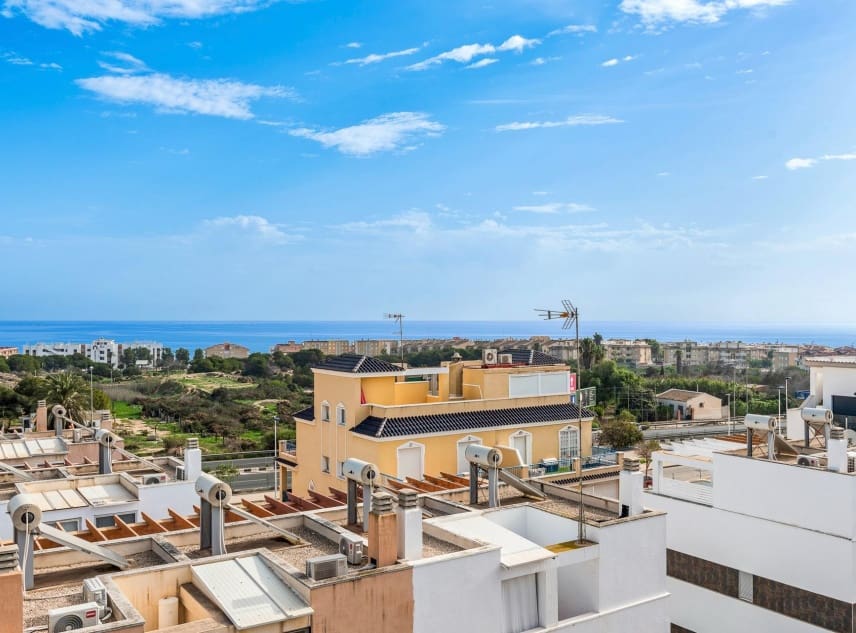 4 soveværelse Villa til salg i Guardamar del Segura med swimmingpool - € 507.050 (Ref: 9150486)