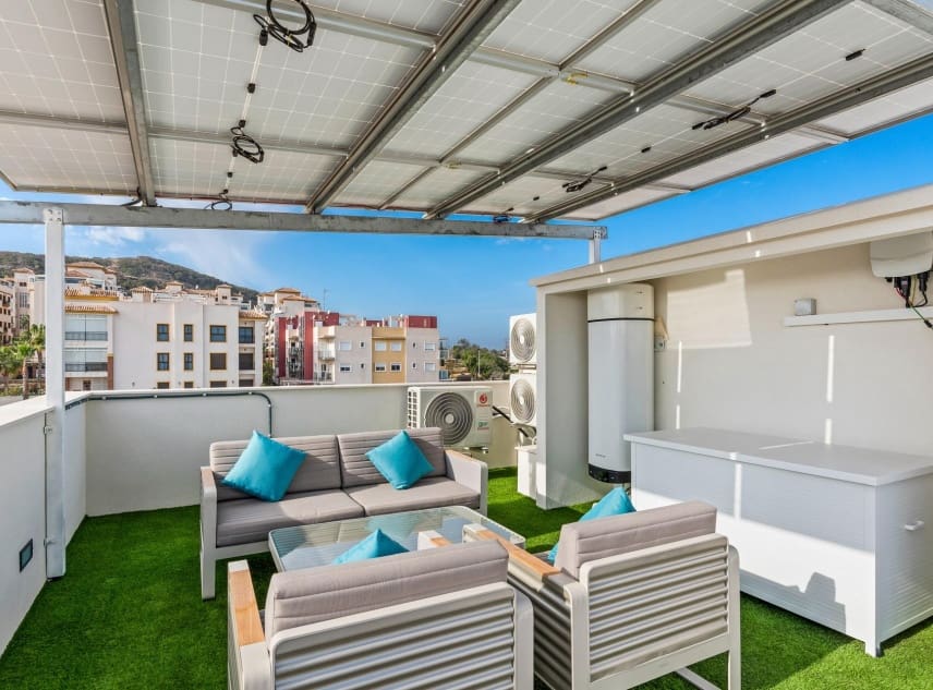 4 soveværelse Villa til salg i Guardamar del Segura med swimmingpool - € 507.050 (Ref: 9150486)