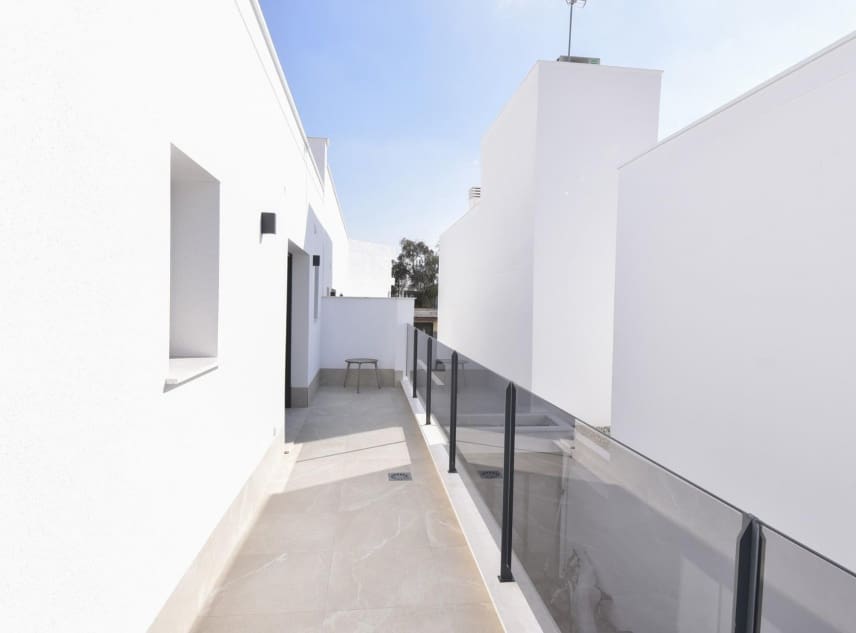 3 soveværelse Villa til salg i San Pedro del Pinatar med swimmingpool - € 439.000 (Ref: 9150487)