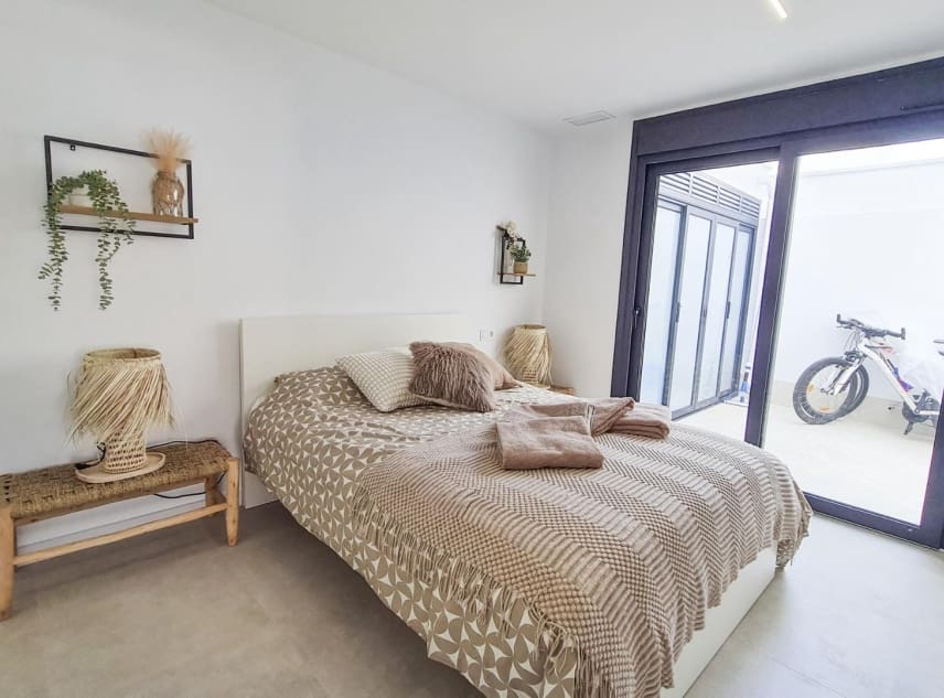 3 soveværelse Villa til salg i San Pedro del Pinatar med swimmingpool - € 439.000 (Ref: 9150487)