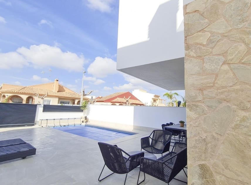 3 bedroom Villa for sale in San Pedro del Pinatar with pool - € 445,000 (Ref: 9150487)