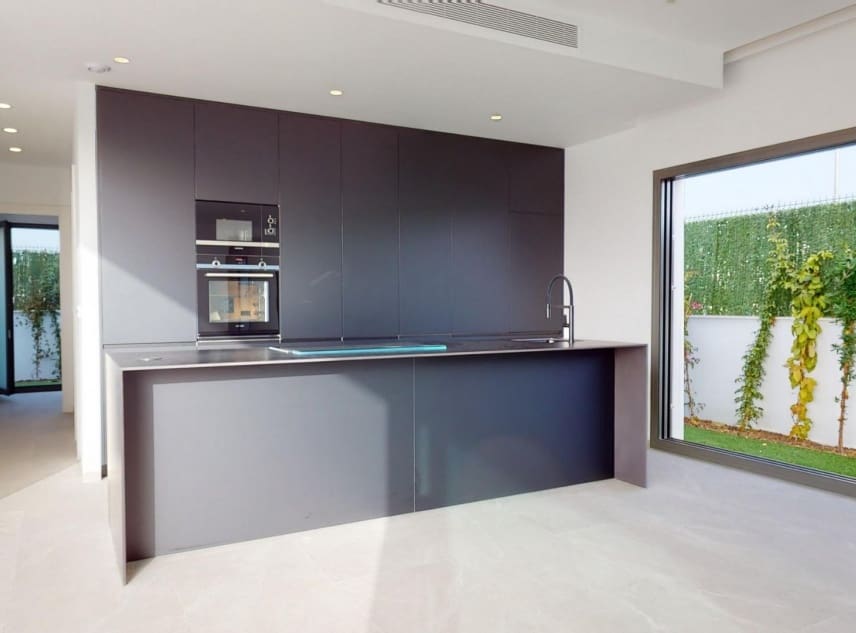 3 chambre Villa/Maison à vendre à Los Alcazares avec piscine - 689 900 € (Ref: 9150488)