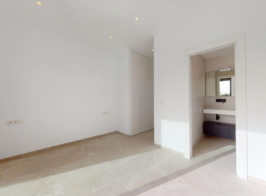 3 chambre Villa/Maison à vendre à Los Alcazares avec piscine - 689 900 € (Ref: 9150488)