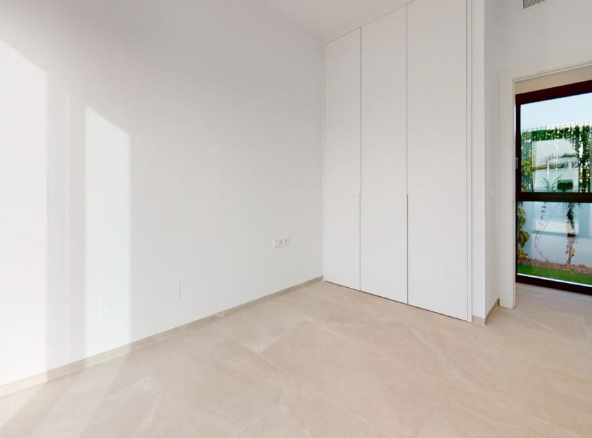 3 chambre Villa/Maison à vendre à Los Alcazares avec piscine - 689 900 € (Ref: 9150488)