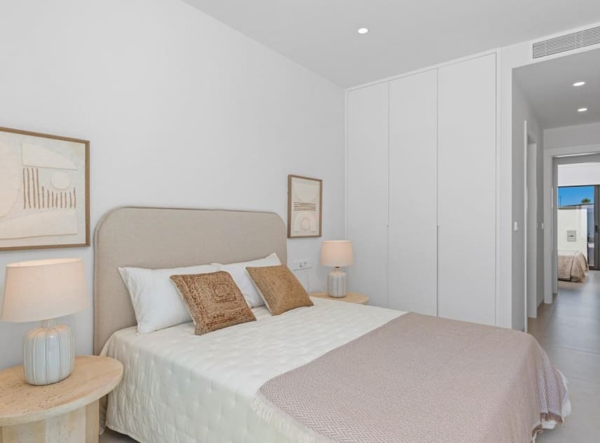 3 soveværelse Byhus til salg i Los Alcazares med swimmingpool - € 489.900 (Ref: 9150489)