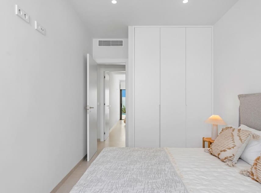 3 soveværelse Byhus til salg i Los Alcazares med swimmingpool - € 489.900 (Ref: 9150489)