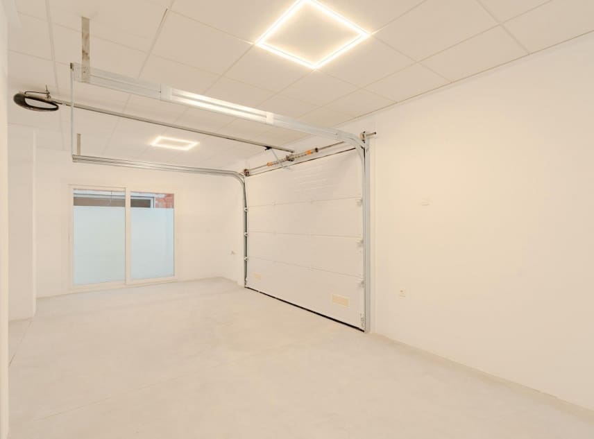 3 bedroom Villa for sale in Los Alcazares with pool - € 467,000 (Ref: 9150498)