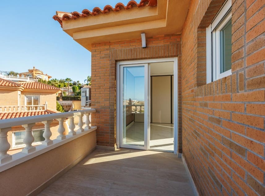 4 Zimmer Villa zu verkaufen in Ciudad Quesada mit Pool - 549.000 € (Ref: 9150510)