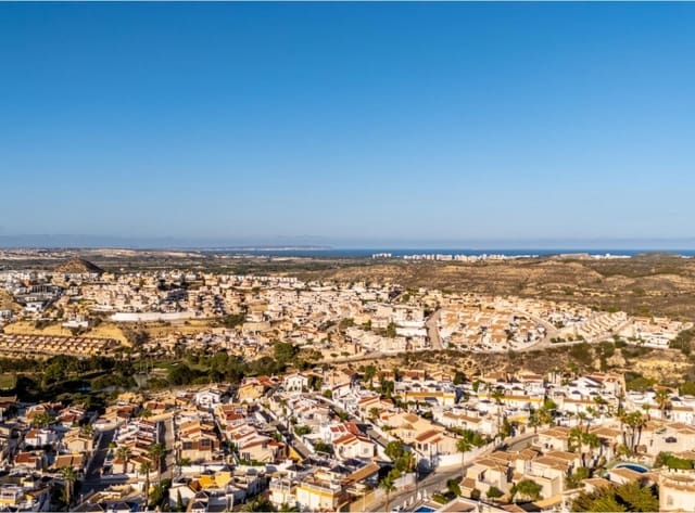 4 Zimmer Villa zu verkaufen in Ciudad Quesada, Rojales mit Pool - 549.000 € (Ref: 9150510)