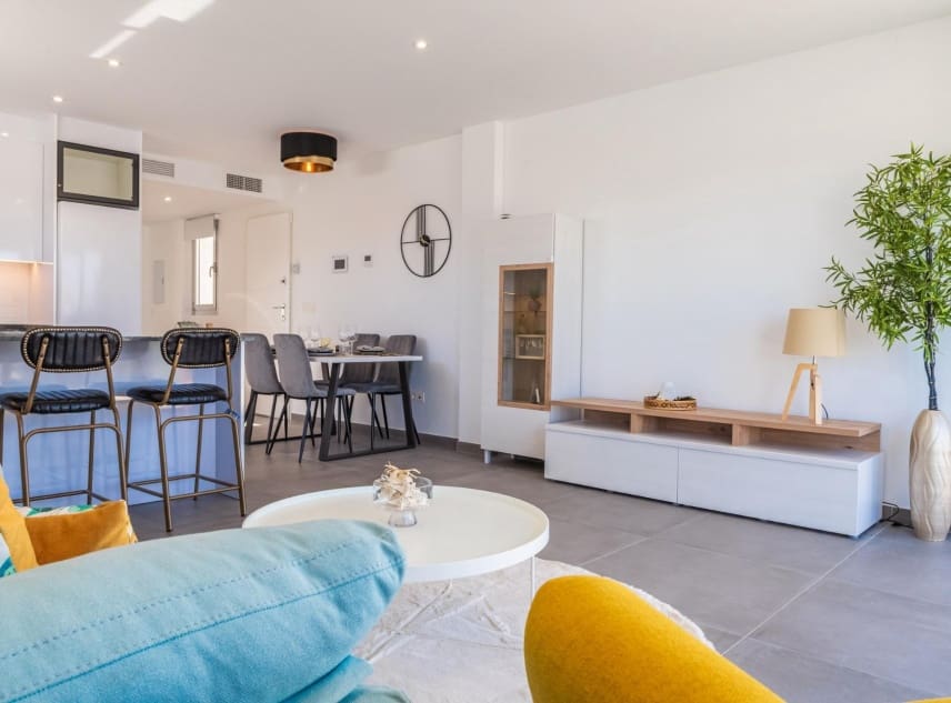 3 soveværelse Villa til salg i Los Alcazares med swimmingpool - € 445.000 (Ref: 9150520)