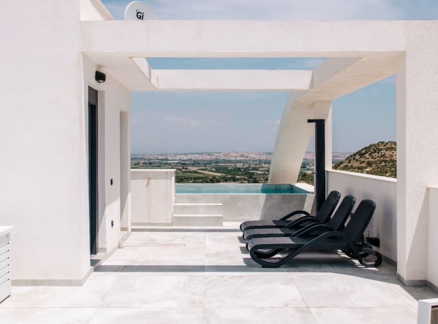 2 soveværelse Bungalow til salg i Ciudad Quesada med swimmingpool - € 475.000 (Ref: 9150522)