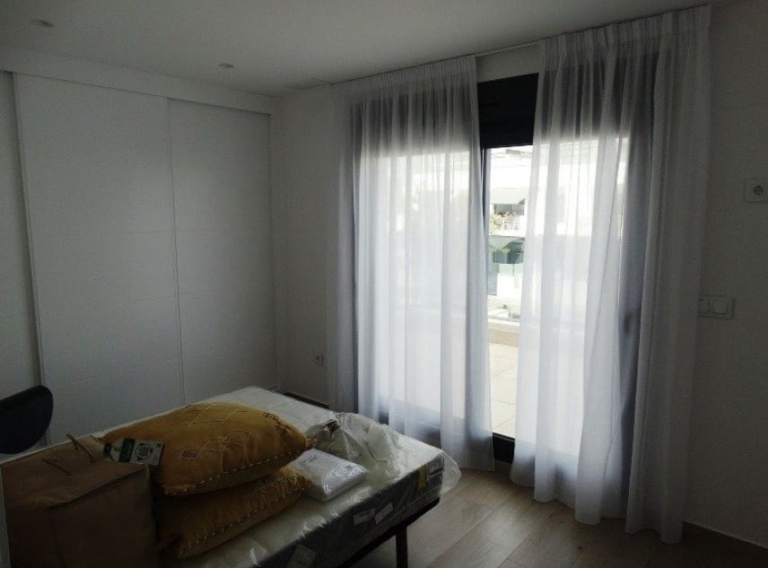 3 soveværelse Villa til salg i Pilar de la Horadada med swimmingpool - € 379.900 (Ref: 9150528)