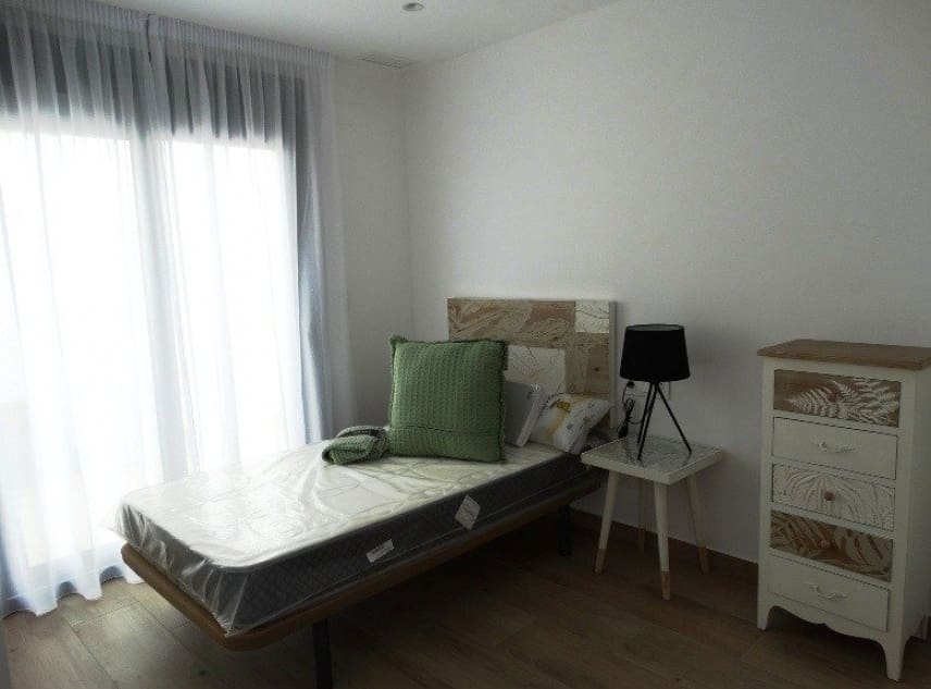 3 soveværelse Villa til salg i Pilar de la Horadada med swimmingpool - € 379.900 (Ref: 9150528)