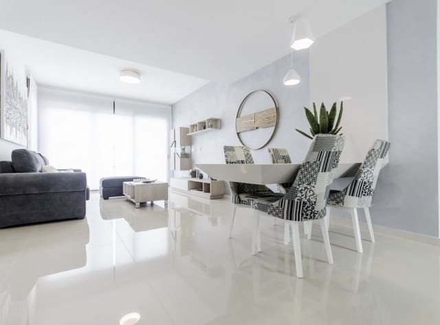 4 soveværelse Villa til salg i San Miguel de Salinas med swimmingpool - € 630.000 (Ref: 9150530)