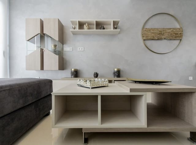 4 soveværelse Villa til salg i San Miguel de Salinas med swimmingpool - € 630.000 (Ref: 9150530)