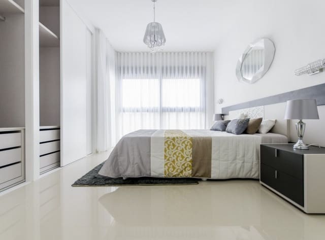 4 soveværelse Villa til salg i San Miguel de Salinas med swimmingpool - € 630.000 (Ref: 9150530)