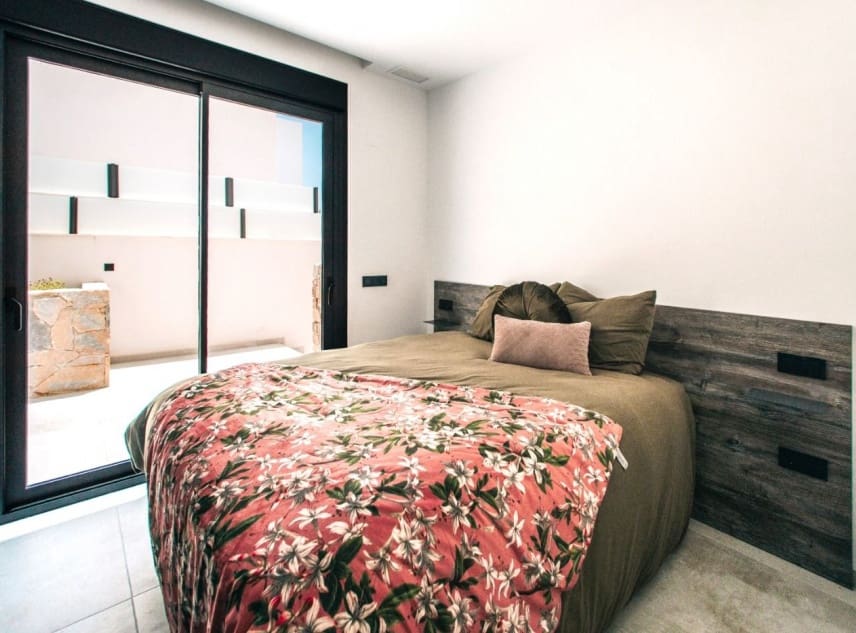 4 slaapkamer Bungalow te koop in Ciudad Quesada met zwembad - € 599.000 (Ref: 9150537)