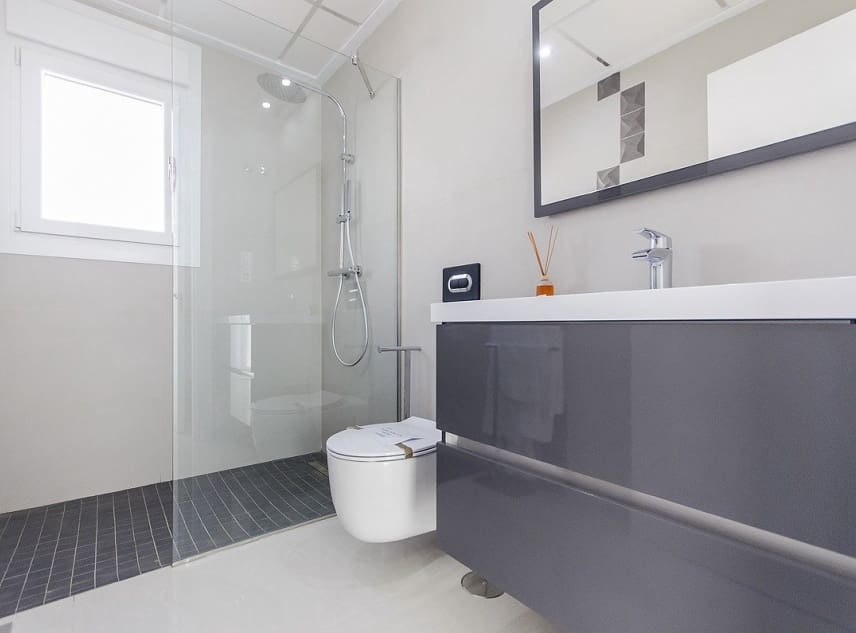 3 bedroom Villa for sale in Los Montesinos with pool garage - € 485,000 (Ref: 9150545)