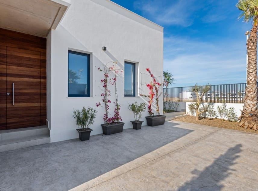 3 soveværelse Villa til salg i Mar de Cristal med swimmingpool - € 549.000 (Ref: 9150553)