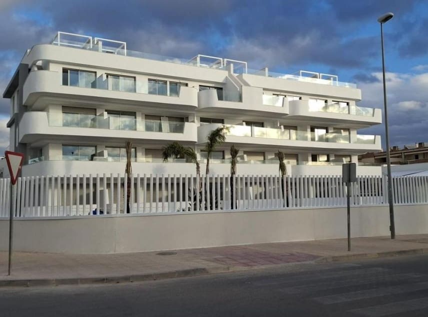 3 chambre Appartement à vendre à Cabo Roig avec piscine - 369 000 € (Ref: 9150564)
