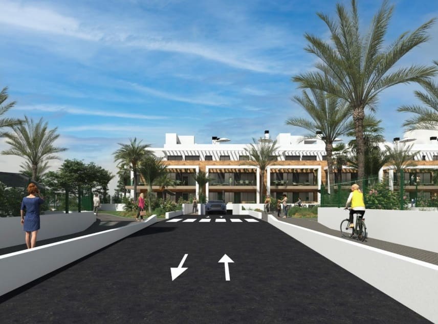 3 soveværelse Lejlighed til salg i Los Alcazares med swimmingpool - € 390.000 (Ref: 9150566)