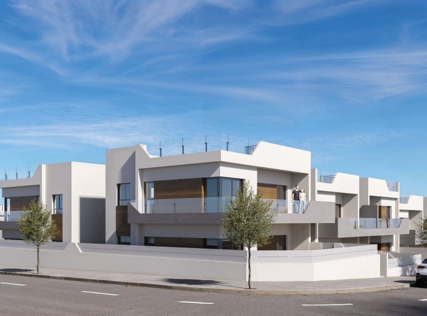 3 bedroom Bungalow for sale in San Miguel de Salinas with pool - € 249,900 (Ref: 9150570)