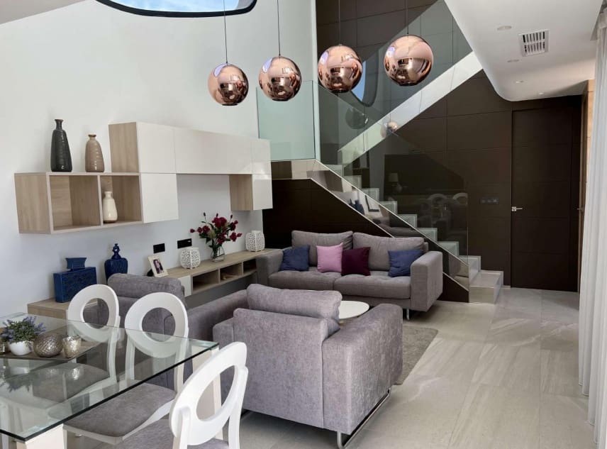 3 soveværelse Villa til salg i Ciudad Quesada med swimmingpool - € 770.000 (Ref: 9150804)