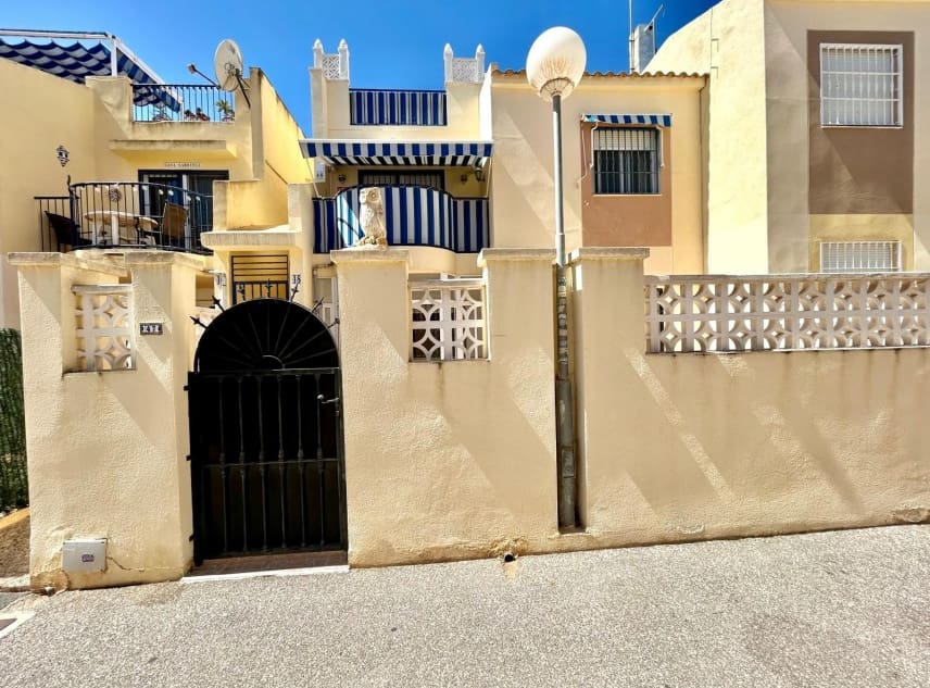 2 soveværelse Bungalow til salg i El Chaparral med swimmingpool - € 119.950 (Ref: 9203486)