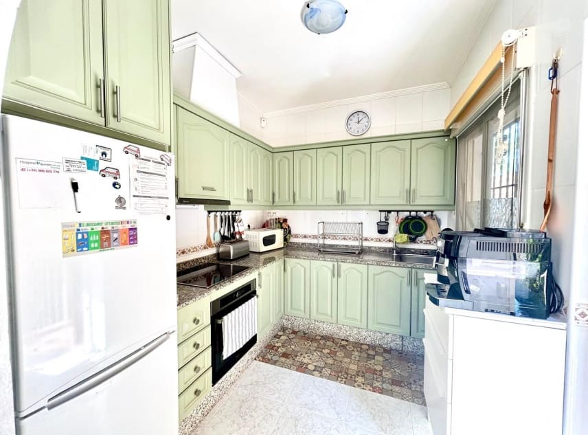 3 soverom Villa til salgs i La Siesta med svømmebasseng garasje - € 335 950 (Ref: 9238899)