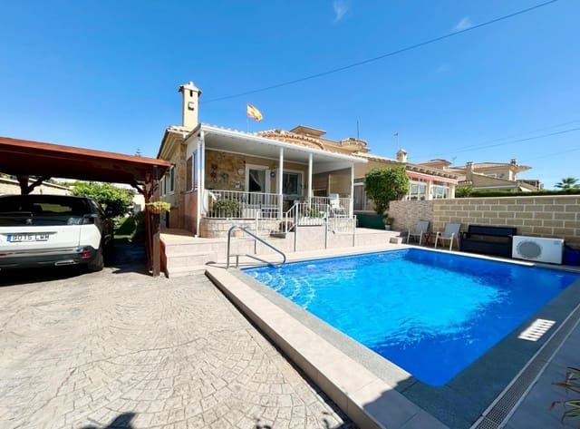 Chalet de 3 habitaciones en La Siesta, Torrevieja en venta con piscina garaje - 335.950 € (Ref: 9238899)