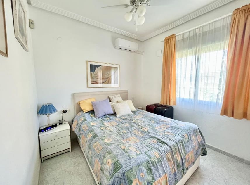 3 soverom Villa til salgs i La Siesta med svømmebasseng garasje - € 335 950 (Ref: 9238899)