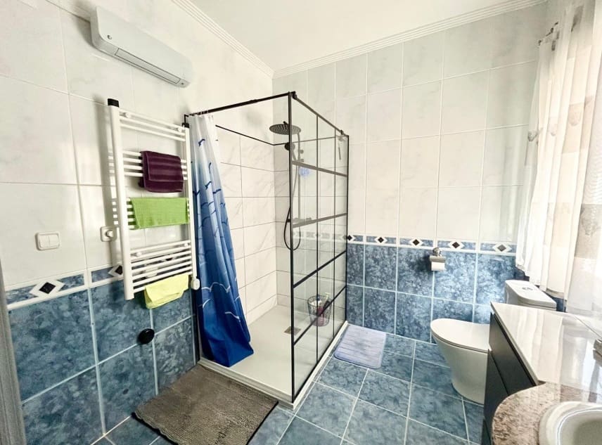 3 soverom Villa til salgs i La Siesta med svømmebasseng garasje - € 335 950 (Ref: 9238899)