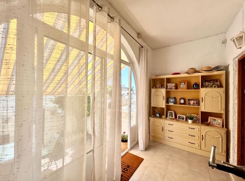 2 quarto Casa em Banda para venda em La Siesta - 119 000 € (Ref: 9251450)