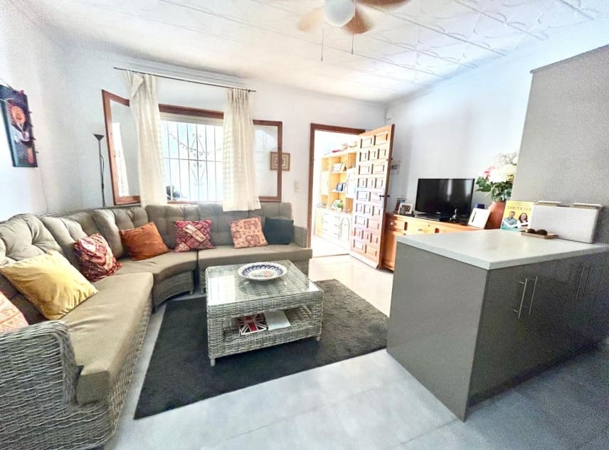 2 quarto Casa em Banda para venda em La Siesta - 119 000 € (Ref: 9251450)